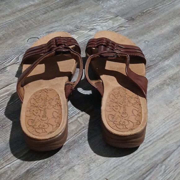 BareTraps  Justee brown leather slip on sandals slides Sz 9 NWOT - Picture 4 of 8